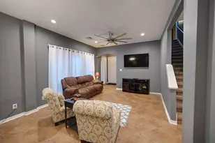 746 San Jacinto Circle, Baytown, TX 77521 - Photo 9