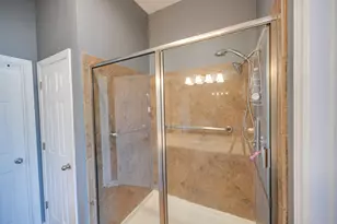 746 San Jacinto Circle, Baytown, TX 77521 - Photo 9