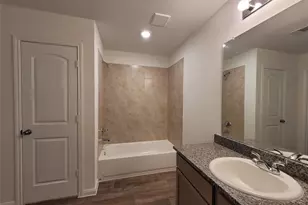 12946 Sorrento Bay Dr, Willis, TX 77318 - Photo 15