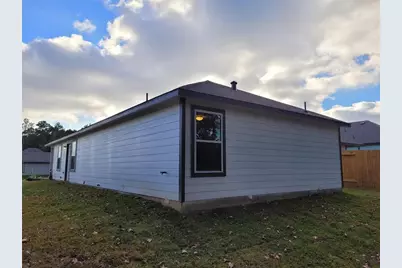 12946 Sorrento Bay Drive, Willis, TX 77318 - Photo 17