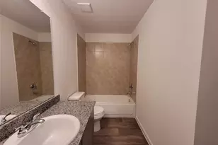 12946 Sorrento Bay Dr, Willis, TX 77318 - Photo 11