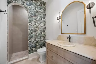1018 Rosepoint St, Houston, TX 77018 - Photo 5