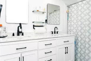 7965 Kendalia Dr, Houston, TX 77036 - Photo 11