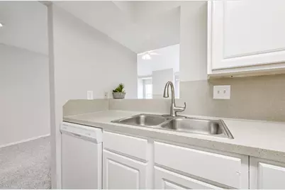 10811 Richmond Avenue #124, Houston, TX 77042 - Photo 27