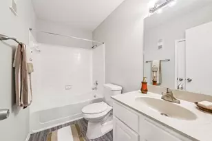 10811 Richmond Ave, Houston, TX 77042 - Photo 43