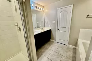 8210 Oakleaf Meadow Ct, Rosharon, TX 77583 - Photo 21