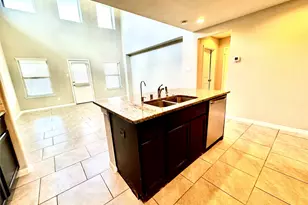 8210 Oakleaf Meadow Ct, Rosharon, TX 77583 - Photo 9