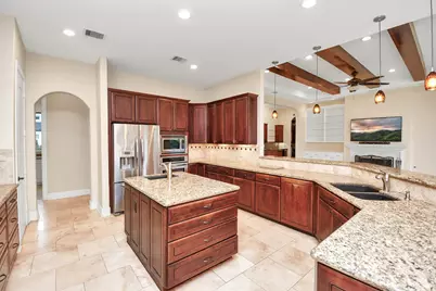 1611 Lynnview Drive, Houston, TX 77055 - Photo 7