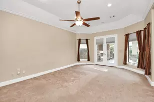 1611 Lynnview Dr, Houston, TX 77055 - Photo 17