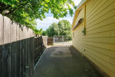 827 Bell Drive, Euless, TX 76039 - Photo 21