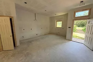 93 County Rd 3372, Cleveland, TX 77327 - Photo 3