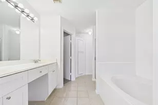 9217 Mohawk Dr, La Porte, TX 77571 - Photo 15