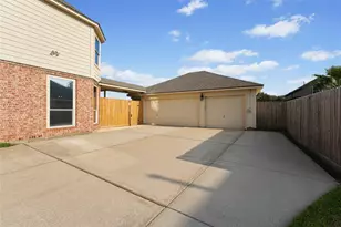 619 Widgeon Cove, Texas City, TX 77590 - Photo 9