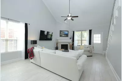 19 Canterborough Place, Tomball, TX 77375 - Photo 13