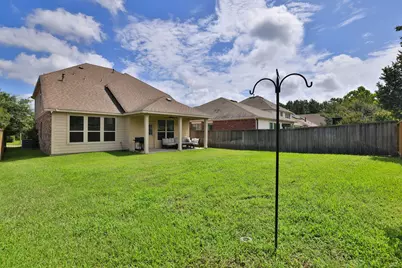 19 Canterborough Place, Tomball, TX 77375 - Photo 37