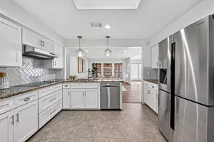 14222 Stokesmount Dr, Houston, TX 77077 - Photo 19
