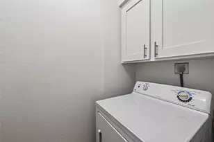 14222 Stokesmount Dr, Houston, TX 77077 - Photo 25