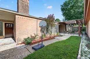 14222 Stokesmount Dr, Houston, TX 77077 - Photo 39