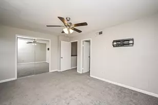 3901 Woodchase Dr, Houston, TX 77042 - Photo 13