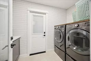 5611 Water Leaf Ln, Houston, TX 77088 - Photo 21