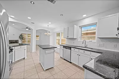 5010 E Newpark Drive, Houston, TX 77041 - Photo 15