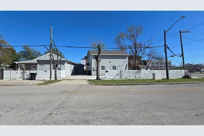 421 Sidney #1/2, Houston, TX 77003 - Photo 3