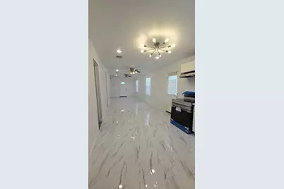 421 Sidney #1/2, Houston, TX 77003 - Photo 5