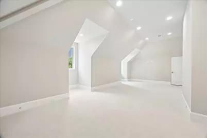 31 Wentworth Gate Path, Houston, TX 77027 - Photo 29