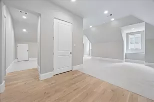 31 Wentworth Gate Path, Houston, TX 77027 - Photo 27