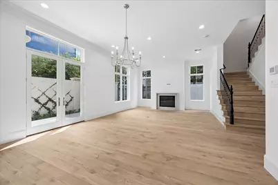 31 Wentworth Gate Path, Houston, TX 77027 - Photo 1