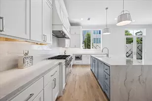 31 Wentworth Gate Path, Houston, TX 77027 - Photo 3