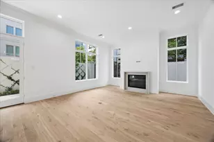 31 Wentworth Gate Path, Houston, TX 77027 - Photo 7