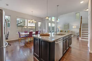 8812 Narrow Leaf St, Houston, TX 77080 - Photo 9