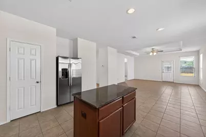 5815 Acacia Rose Court, Richmond, TX 77407 - Photo 11