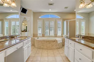 13835 Cady Ct, Houston, TX 77077 - Photo 11