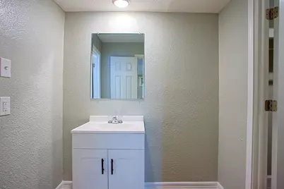 1419 Hawthorne #27, Houston, TX 77006 - Photo 9
