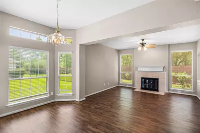 7238 Welshwood Lane, Sugar Land, TX 77479 - Photo 9