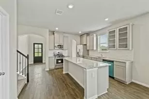 350 Selah Ct, Alvin, TX 77511 - Photo 5