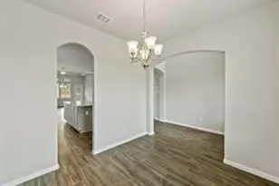 350 Selah Ct, Alvin, TX 77511 - Photo 9