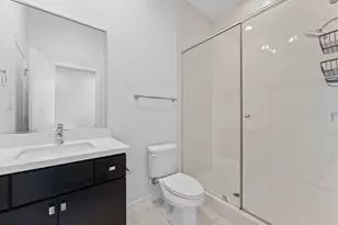 120 Pierce St, Houston, TX 77002 - Photo 9