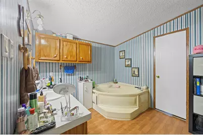 806 County Road 2112, Liberty, TX 77575 - Photo 15