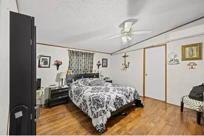 806 County Road 2112, Liberty, TX 77575 - Photo 13