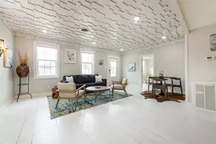 613 9th St, Galveston, TX 77550 - Photo 5