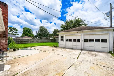 8927 Langdon Lane, Houston, TX 77036 - Photo 33