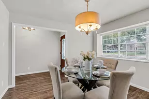 7911 Heathrow Ln, Spring, TX 77379 - Photo 5
