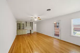 6323 Cindy Ln, Houston, TX 77008 - Photo 3