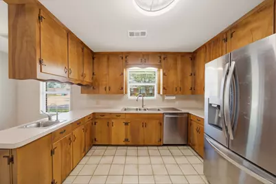 6323 Cindy Lane, Houston, TX 77008 - Photo 5