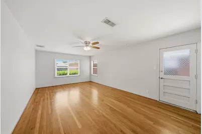 6323 Cindy Lane, Houston, TX 77008 - Photo 15