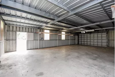 748 W Bayshore Drive, Palacios, TX 77465 - Photo 37