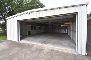 748 W Bayshore Dr, Palacios, TX 77465 - Photo 35